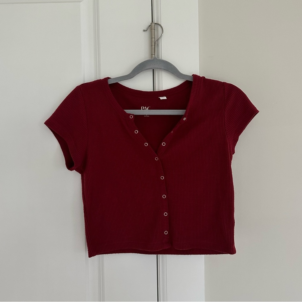 pacsun burgundy t shirt